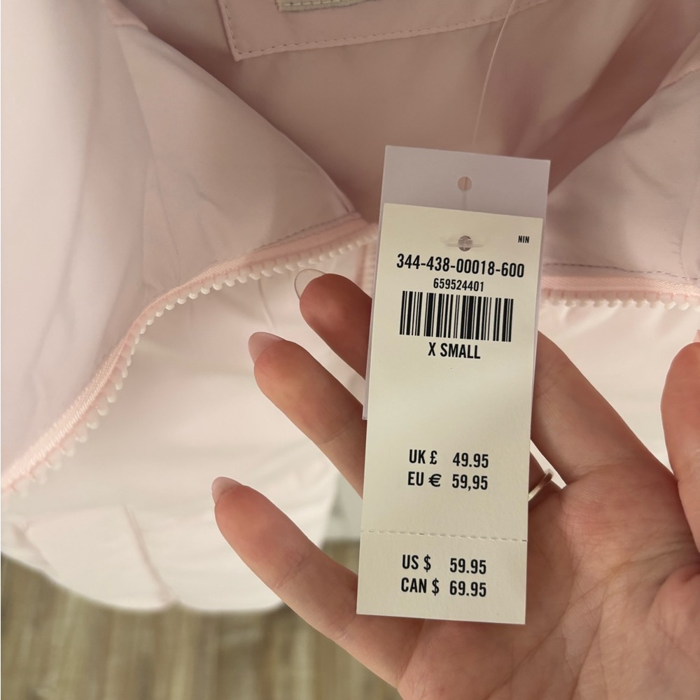 Hollister - cropped pink puffer vest NWT - Picture 3 of 3